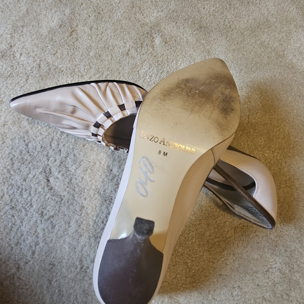 Enzo Angiolini Women's Cream Heels - Picture 4 of 4